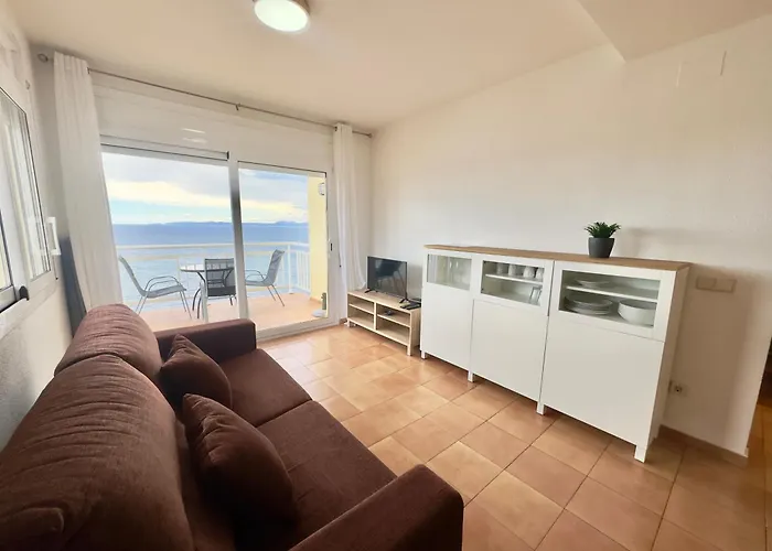 Marina 5 * Ρόζες